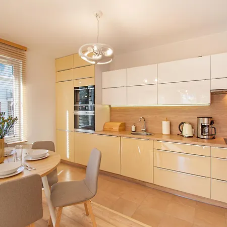 Klif Polanki 306 كولوبرزيغ